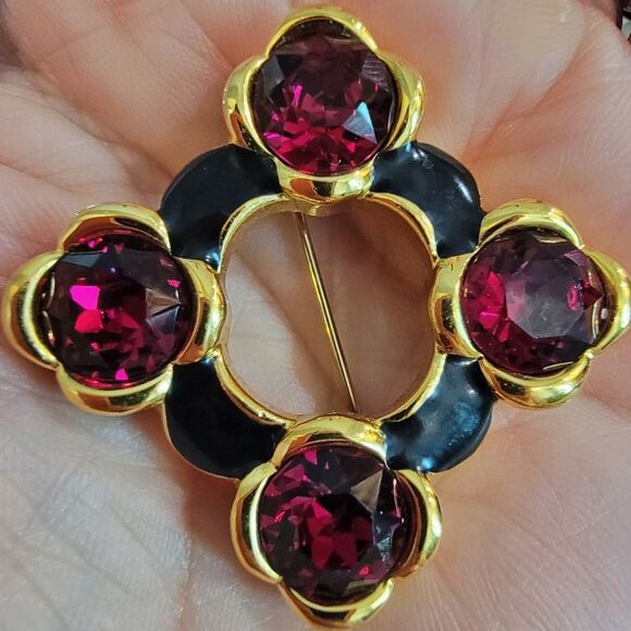 #Vintage Signed #Monet #Brooch Garnet Ruby Stones Golden Black Enamel Excellent - Picture 2 of 6